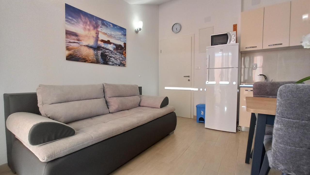 Jakopovic Apartments ロゴズニッツァ エクステリア 写真