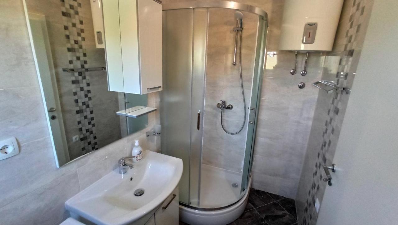 Jakopovic Apartments ロゴズニッツァ エクステリア 写真